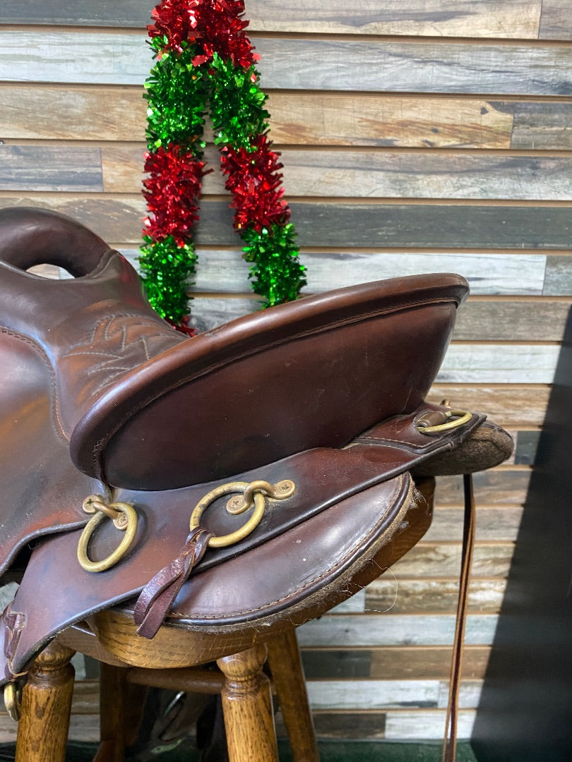 USED Tucker Endurance Saddle | Seat: 16.5" Gullet: 6.5"
