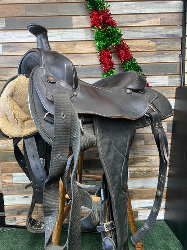 USED Big Horn Synthetic Western Saddle | Seat: 16" Gullet: 7.5"