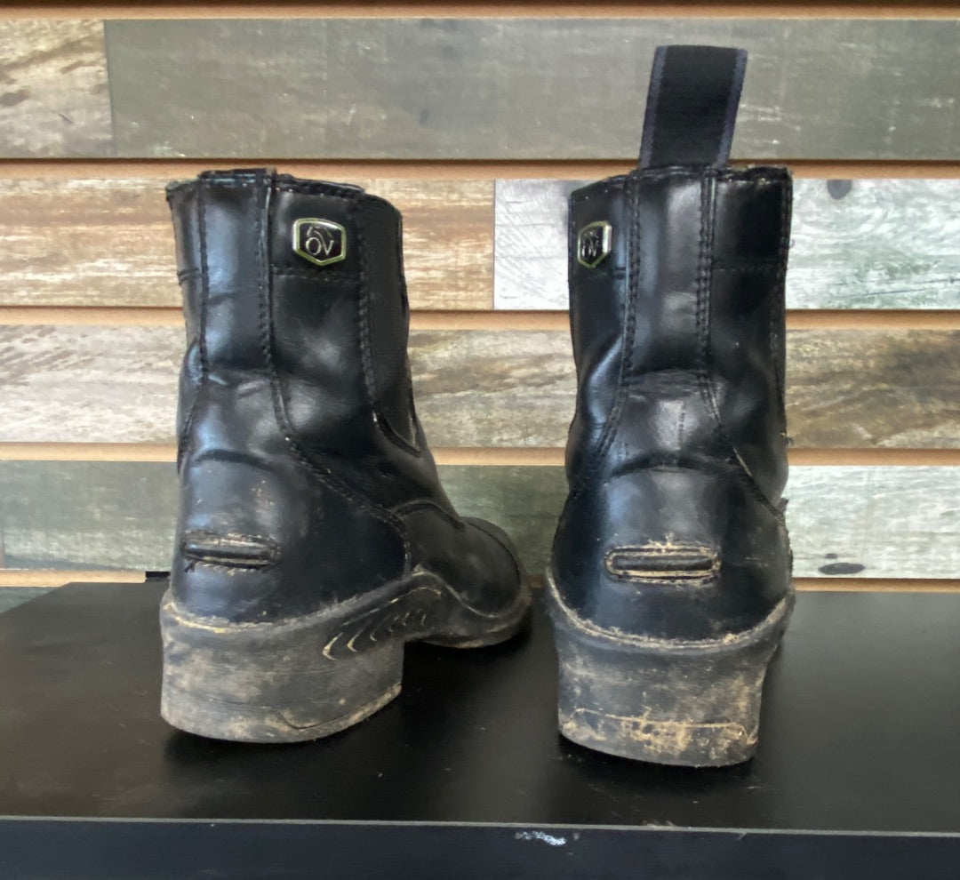 USED Ovation Youth Paddock Boots | Size 2