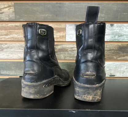 USED Ovation Youth Paddock Boots | Size 2