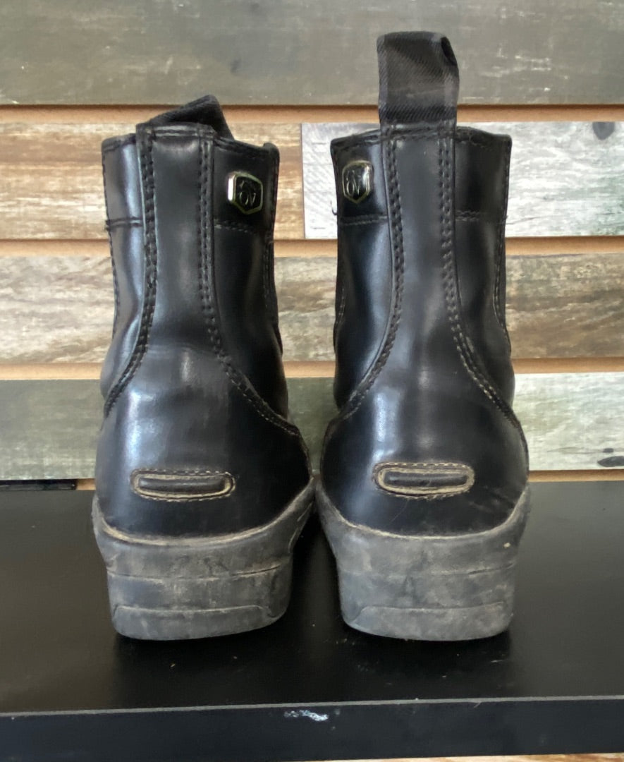 USED Ovation Youth Paddock Boots | Size 3
