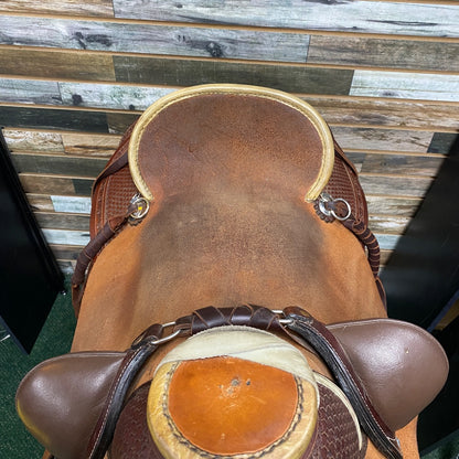 USED  Ranch/Trail Saddle 17" Seat 6 1/2" Gullet
