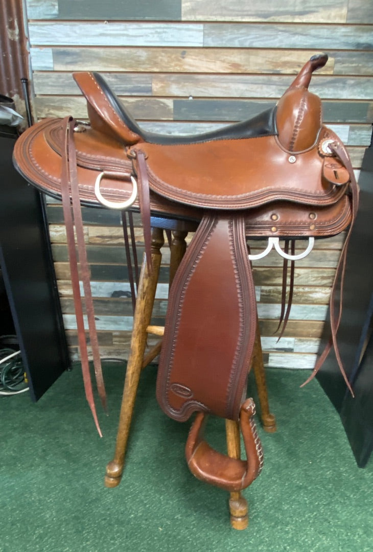USED Reinsman by Circle Y Trail Saddle 16" Seat 7" Gullet Medium Oil