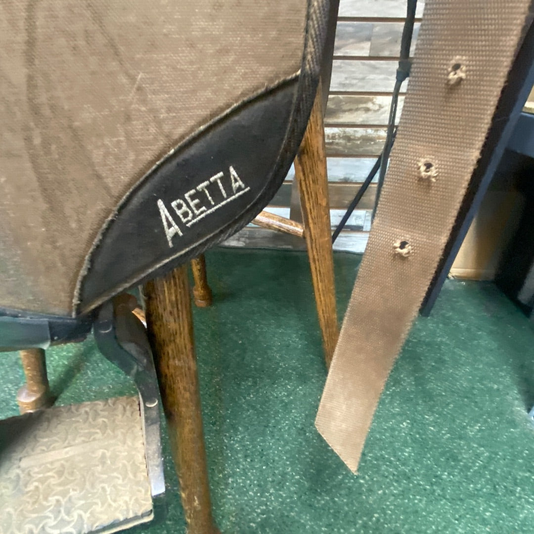 USED Abetta Synthetic Trail Saddle 15" Seat