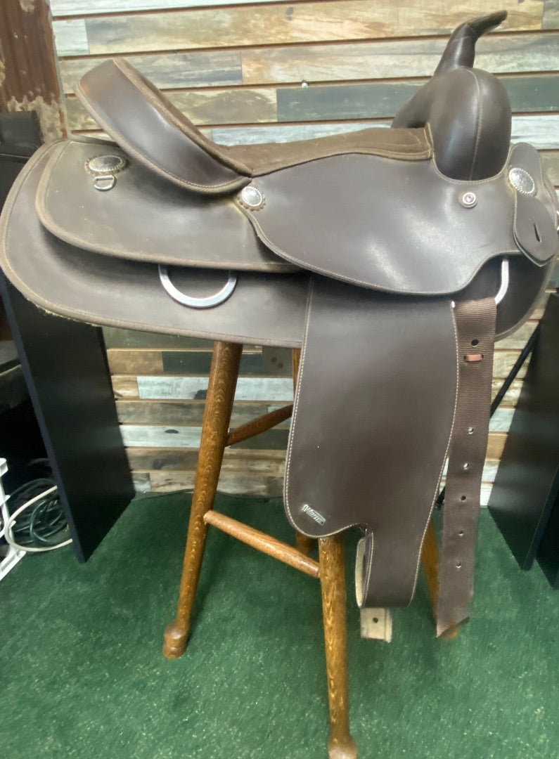 USED Wintec Synthetic Trail Saddle 15" Seat 7" Gullet Brown