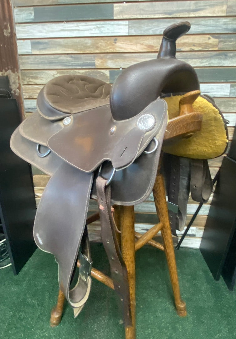 USED Wintec Synthetic Trail Saddle 15" Seat 7" Gullet Brown