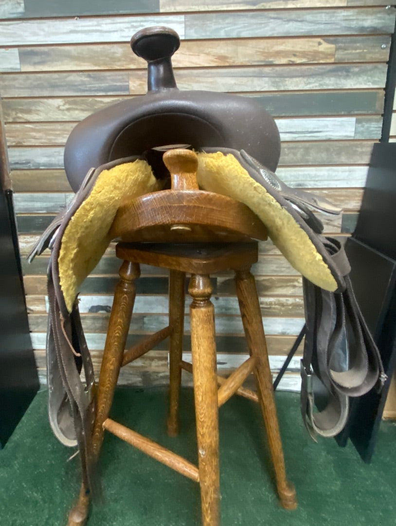 USED Wintec Synthetic Trail Saddle 15" Seat 7" Gullet Brown