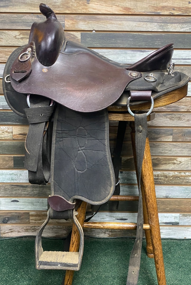 USED Crest Ridge Saddlery Half Synthetic Trail Saddle 15.5" Seat 7" Gullet Dark Oil