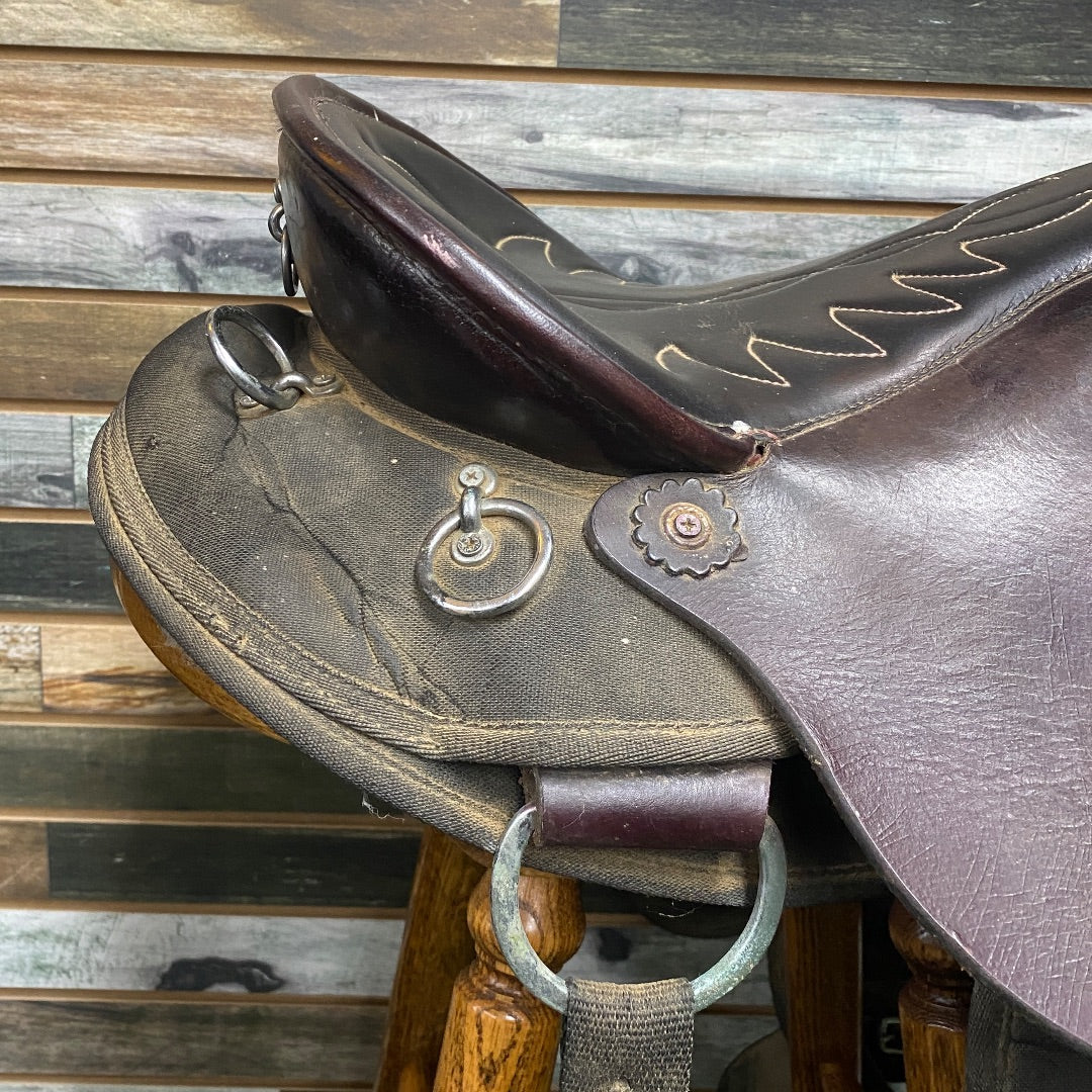 USED Crest Ridge Saddlery Half Synthetic Trail Saddle 15.5" Seat 7" Gullet Dark Oil