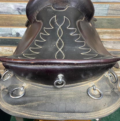 USED Crest Ridge Saddlery Half Synthetic Trail Saddle 15.5" Seat 7" Gullet Dark Oil