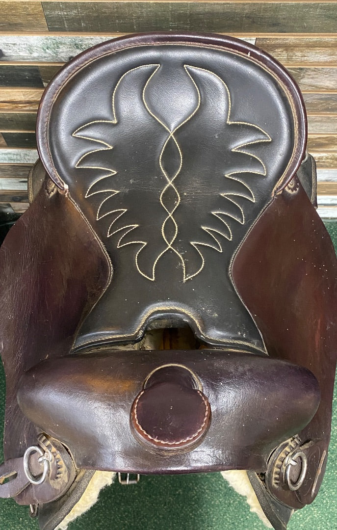 USED Crest Ridge Saddlery Half Synthetic Trail Saddle 15.5" Seat 7" Gullet Dark Oil