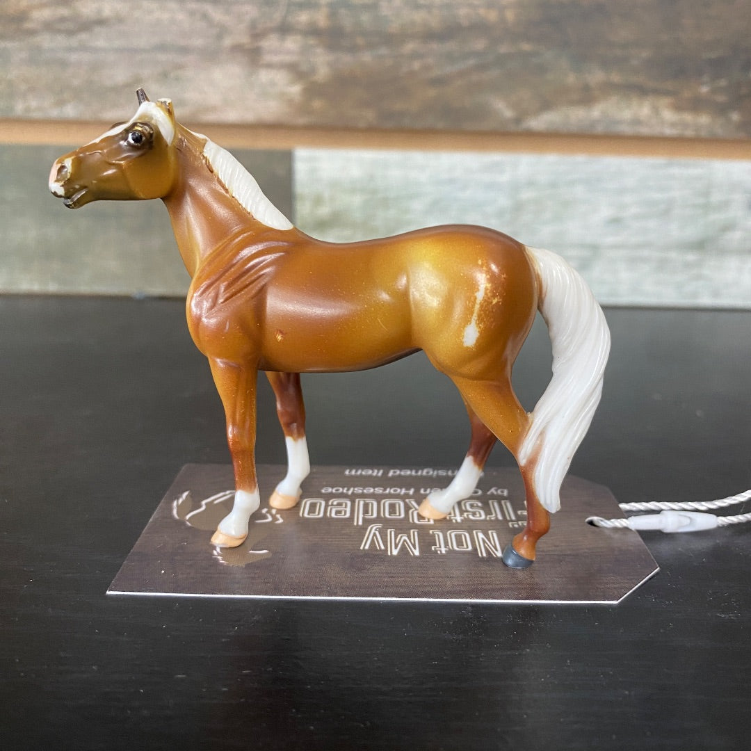 USED Breyer Palomino Standing Stock Horse Mare