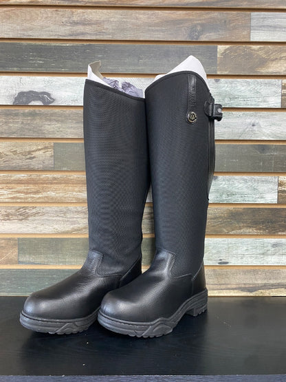 USED Mountain Horse Ladies Winter Boots 8 1/2 Black