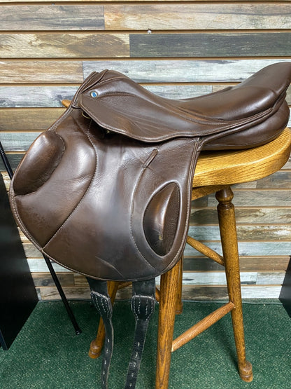 USED Stubben Excalibur English Jump Saddle 17.5" Medium Oil