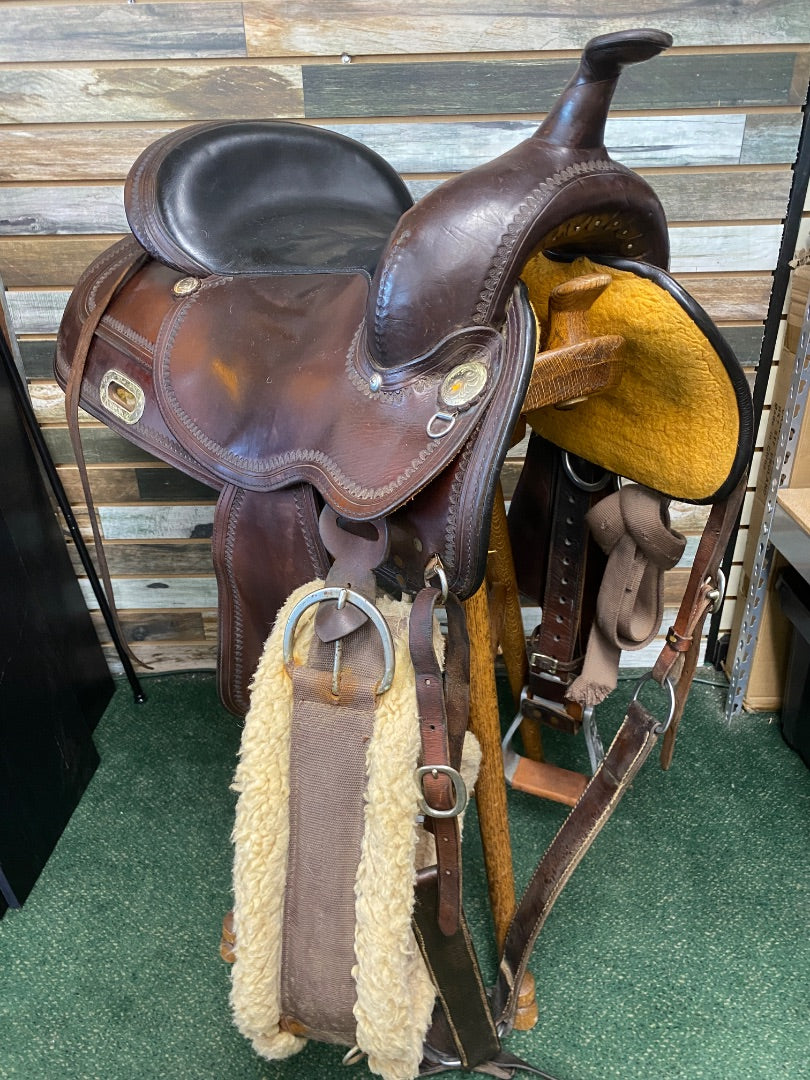 USED Circle Y Western Trail Saddle 17” Dark OIl