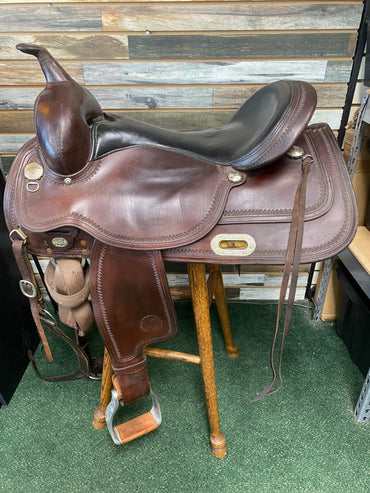 USED Circle Y Western Trail Saddle 17” Dark OIl