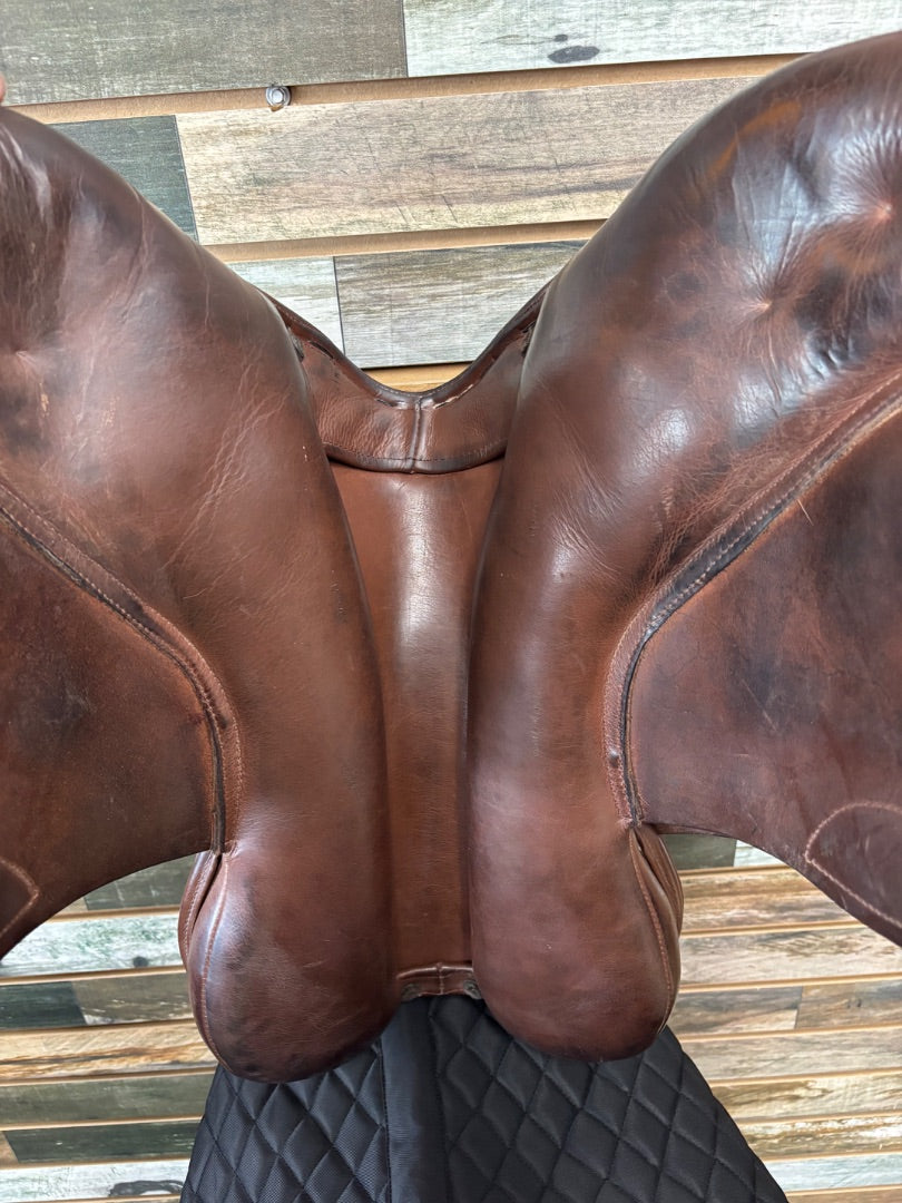 USED Loxley English Jump Saddle 17" Brown