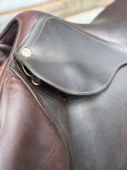 USED 16.5" CWD Hunter/Jumper Saddle