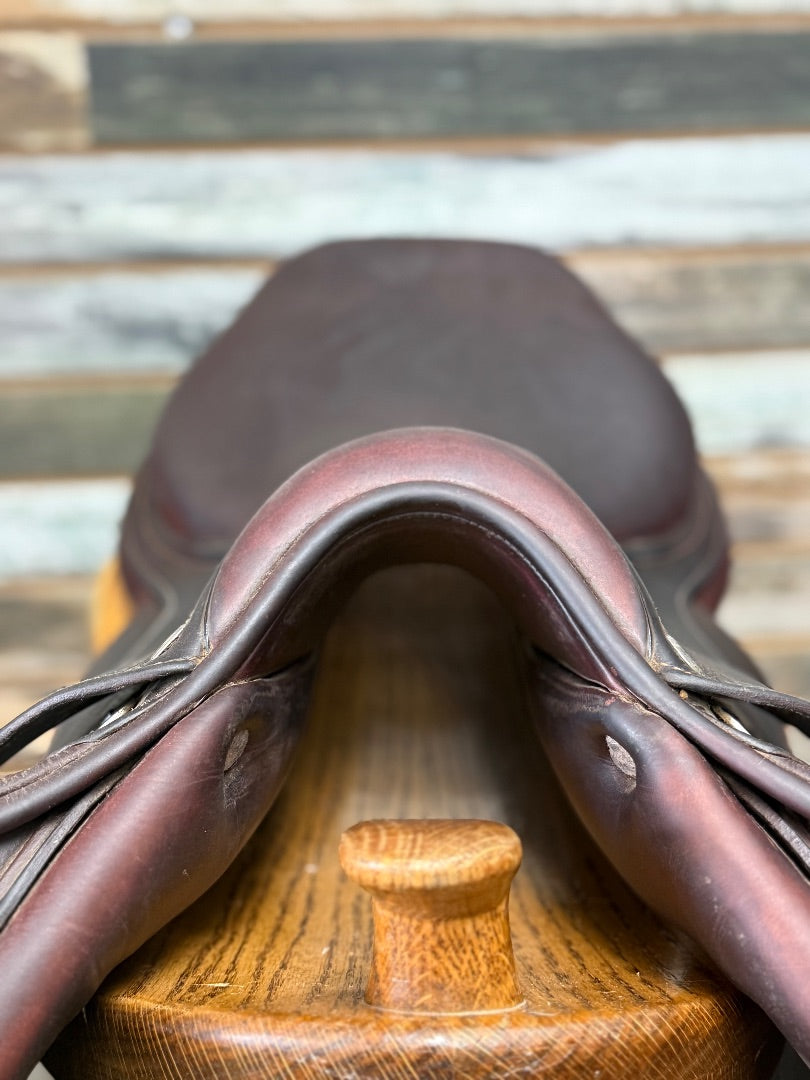 USED 16.5" CWD Hunter/Jumper Saddle
