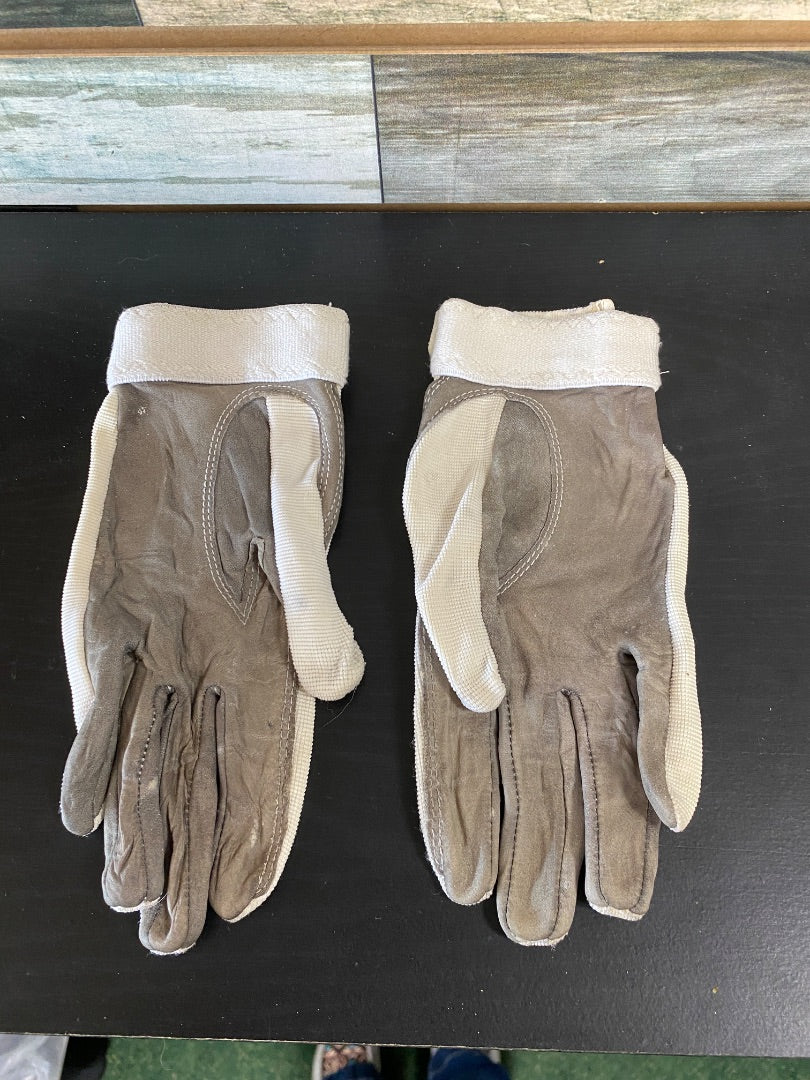 USED Neuman Ladies English Riding gloves Medium White