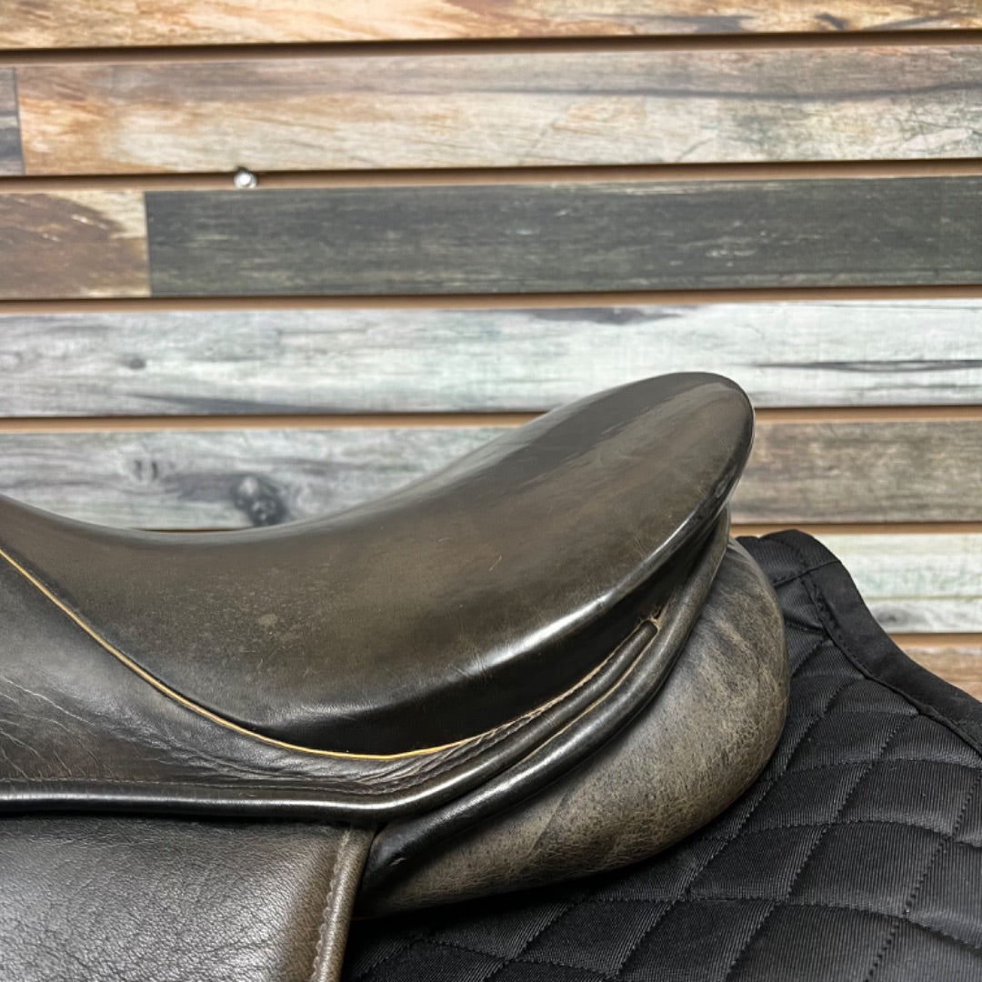 USED Stubben Dressage Saddle with Narrow Gullet 17” Dark Brown