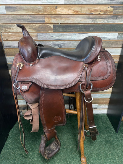 USED Circle Y Flex 2 Trail Saddle 16" Walnut