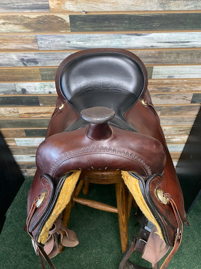 USED Circle Y Flex 2 Trail Saddle 16" Walnut