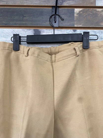 USED Perris (NWT) Knee Patch Breeches Large Tan