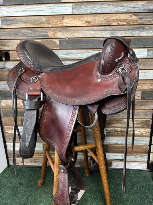 USED Dixieland Custom Endurance Gaited Saddle 17" Dark Oil