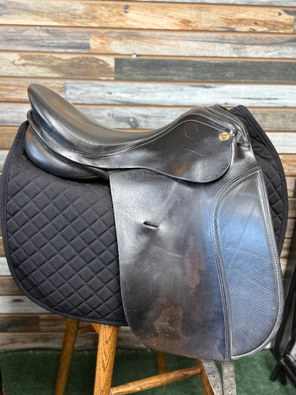 USED 17" Karl Neidersuss Dressage Saddle