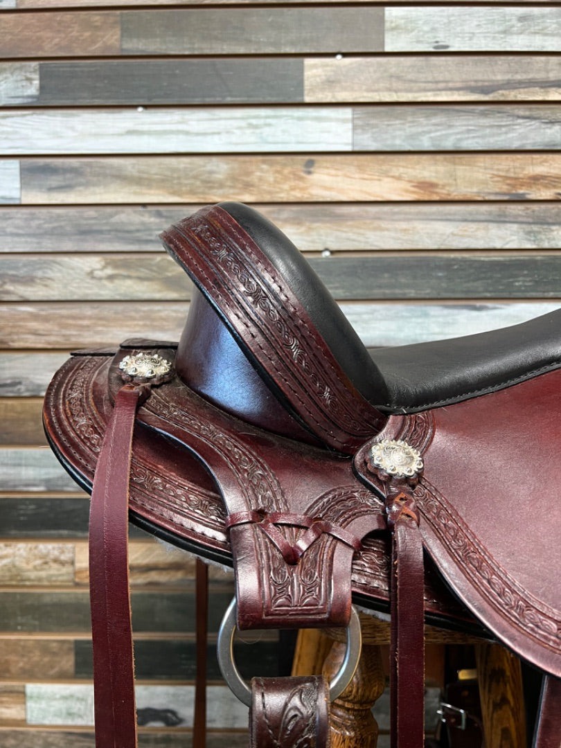 USED Hilason Gaited Flex Tree Saddle 16" Burgundy