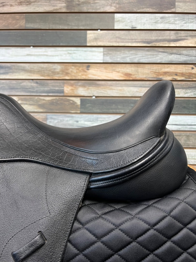 USED Ryder Panamera Dressage Saddle 18" Black