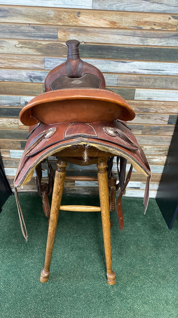 USED Buffalo Saddlery Custom Made Western Saddle 8" Gullet, 20" Seat Medium Oil Leather