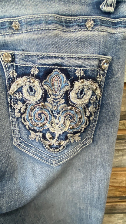 USED Sexy Couture Ladies Straight Leg Embroidered Jeans 13 Jean
