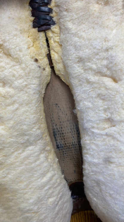 USED Guffey Western Leather Saddle Rough Out Seat 7" Gullet, 16" seat Medium Oil