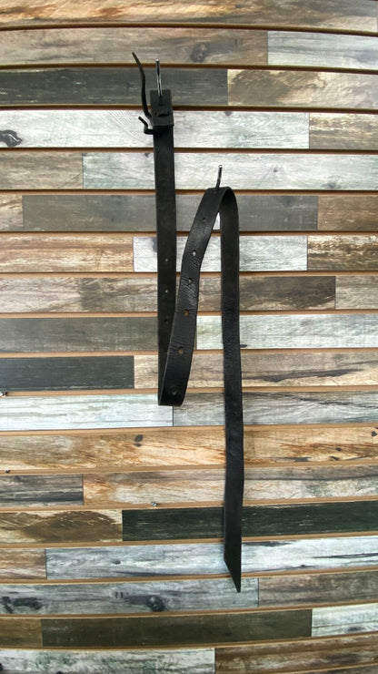 USED  Leather Latigo 70" Black
