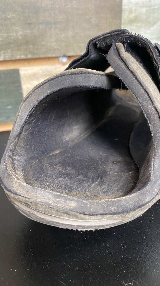 USED Medium Eskadron Hard Shell Brushing Boots -- Heavily Used