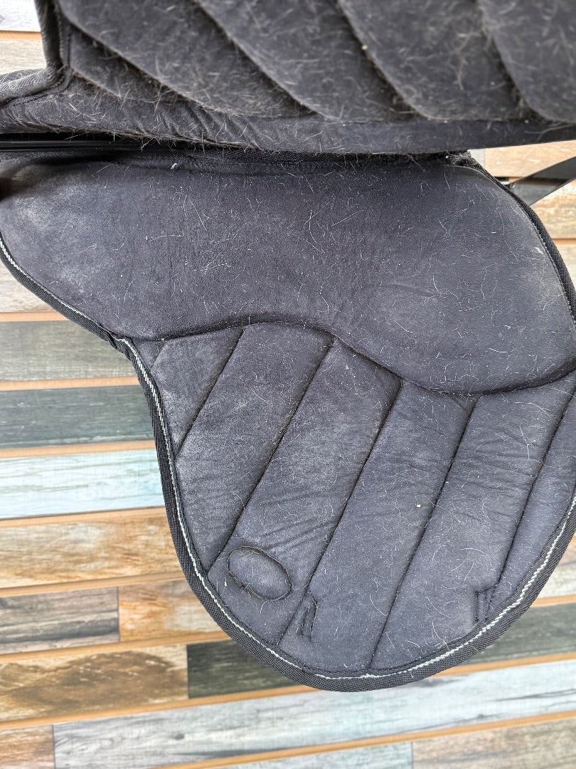 USED Challenger XC Saddle Pad Black