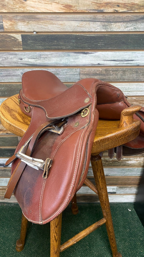 USED Kincade AP English Saddle Youth 15” Medium Oil