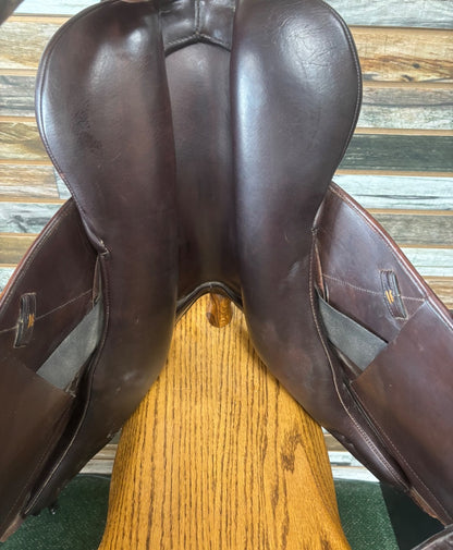 USED Dover Circut Premier Monoflap Event Saddle 17" Chocolate