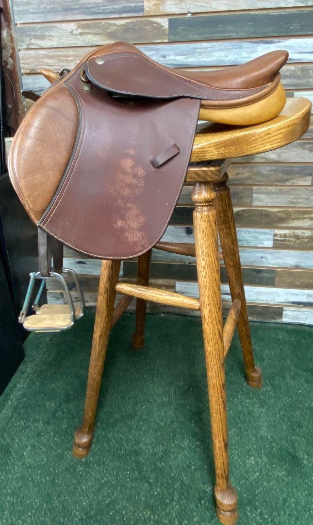 USED Collgiate Hunter Saddle 14" seat Med Tree 14" Brown