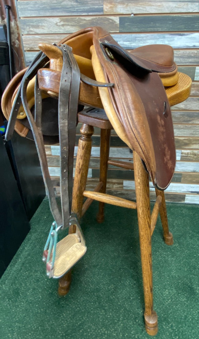 USED Collgiate Hunter Saddle 14" seat Med Tree 14" Brown