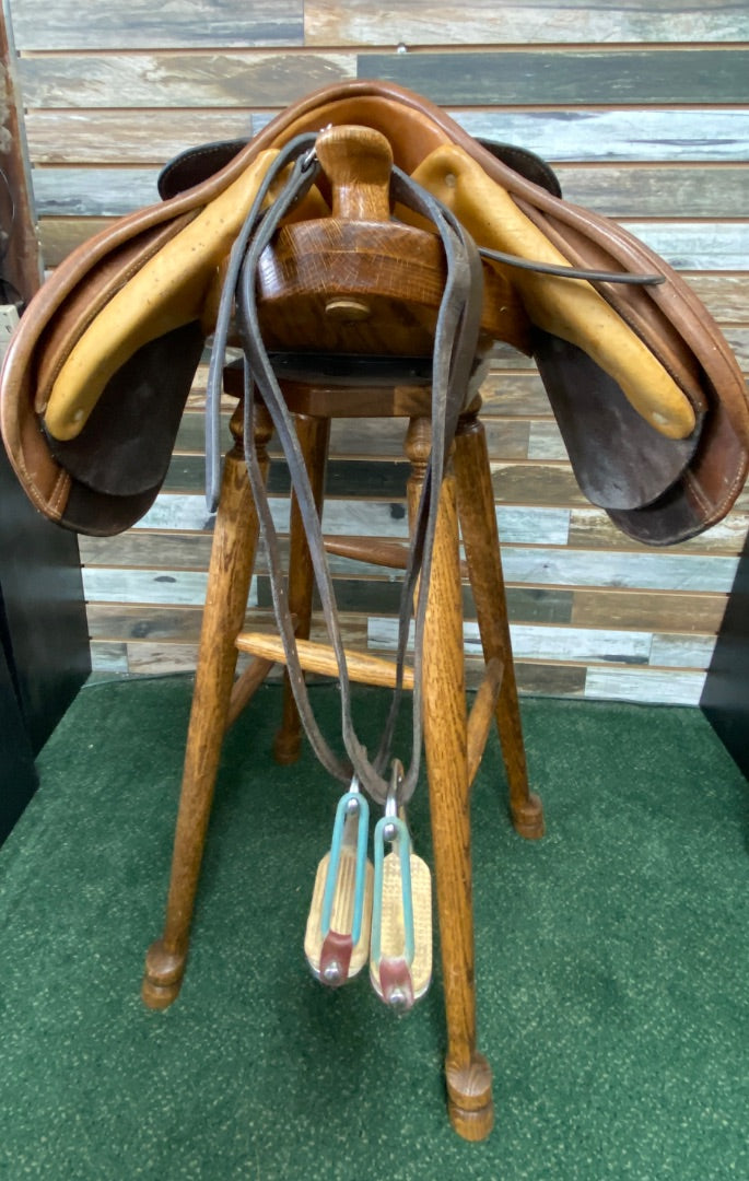 USED Collgiate Hunter Saddle 14" seat Med Tree 14" Brown