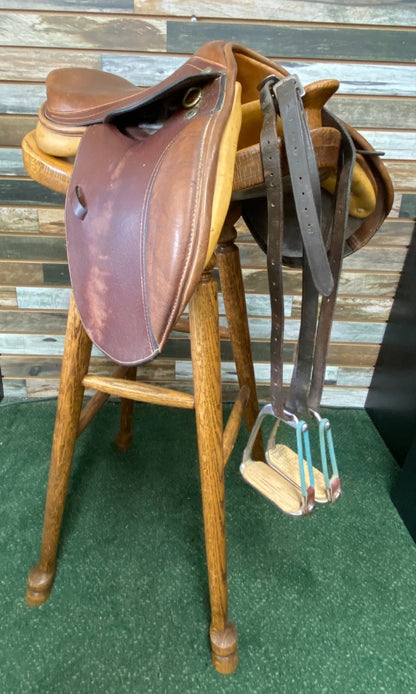 USED Collgiate Hunter Saddle 14" seat Med Tree 14" Brown