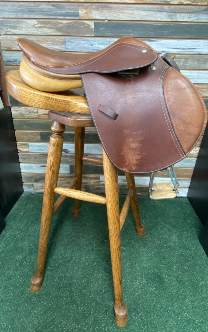 USED Collgiate Hunter Saddle 14" seat Med Tree 14" Brown