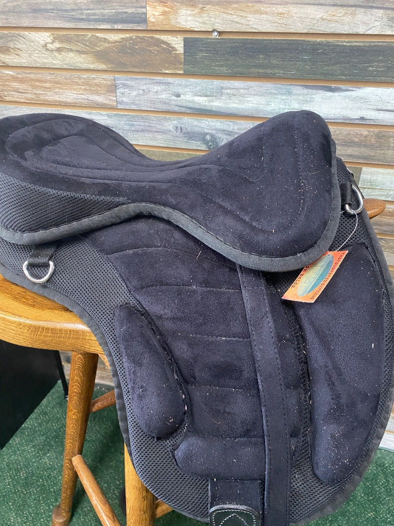 USED Thoroughbred Express Treeless English Saddle 15" Black Suede