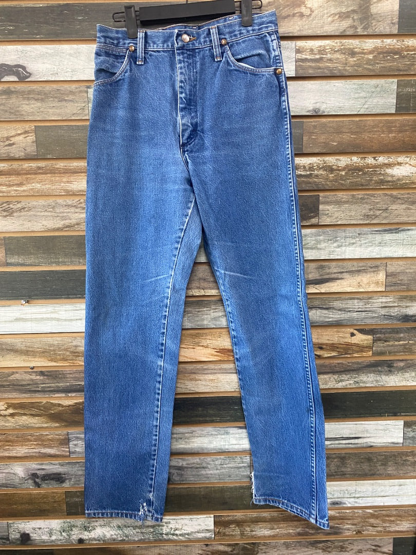 USED Wrangler Ladies Straight Leg Jeans 9x32 Medium Wash