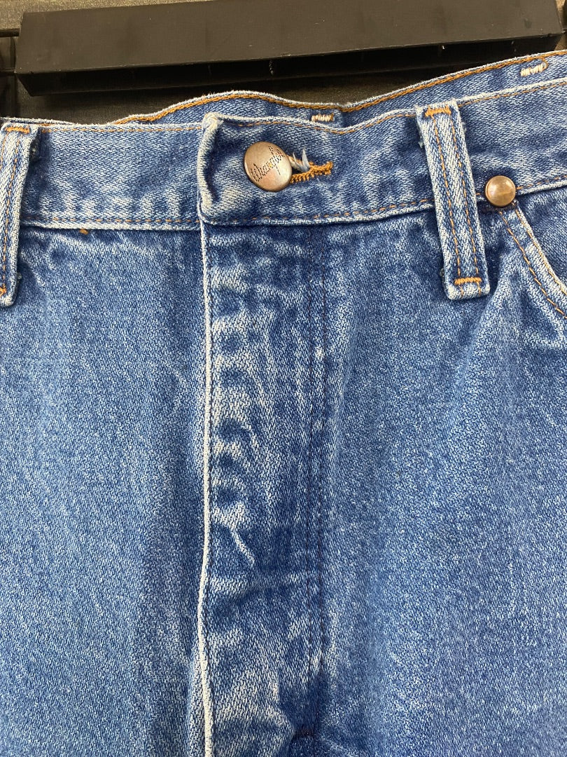 USED Wrangler Ladies Straight Leg Jeans 9x32 Medium Wash