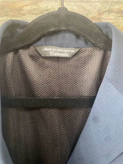 USED Grand Prix Youth English Show Coats Youth Medium Navy