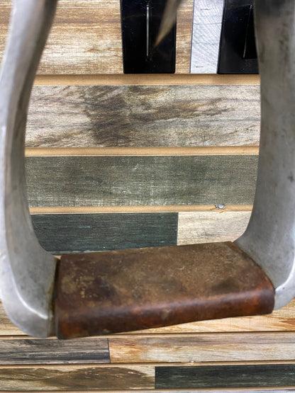 USED  Western Aluminum Stirrups  Silver